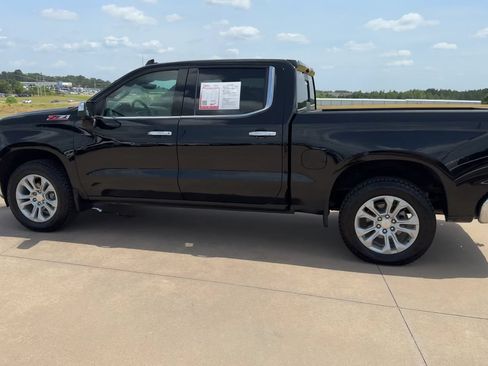Used 2025 Chevrolet Silverado 1500 LTZ w/ Technology Package AWD/4WD image 5
