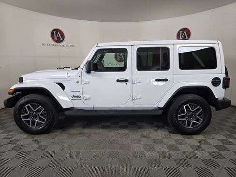 Used 2024 Jeep Wrangler Sahara w/ Technology Group image 6