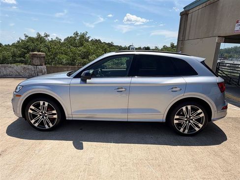 Used 2019 Audi SQ5 Prestige AWD/4WD image 3