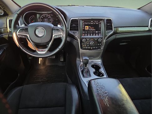 Used 2018 Jeep Grand Cherokee Trailhawk AWD/4WD image 11