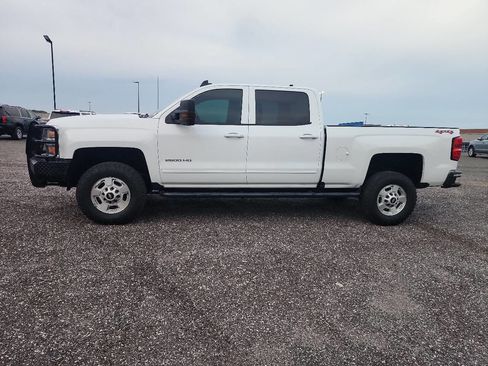 Used 2019 Chevrolet Silverado 2500 LT w/ All Star Edition image 2