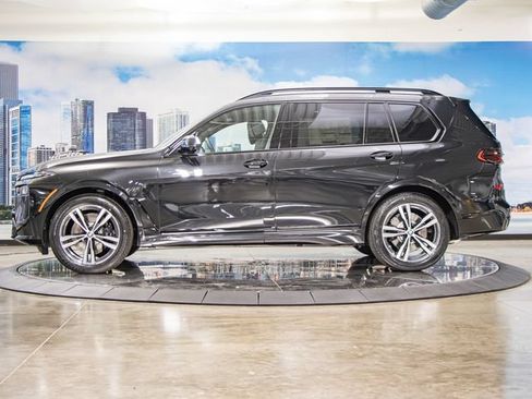 Certified 2025 BMW X7 xDrive40i w/ M Sport Package AWD/4WD image 6