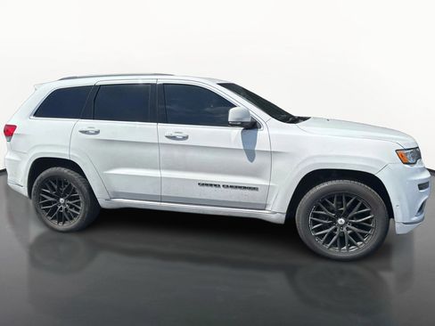 Used 2019 Jeep Grand Cherokee Summit AWD/4WD image 2