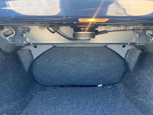 Used 2016 Honda Accord Touring image 9