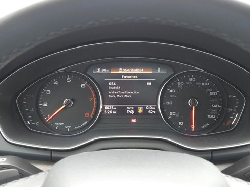 Used 2023 Audi Q5 2.0T Premium w/ Convenience Package image 29