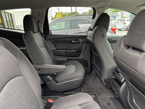 Used 2016 Chevrolet Traverse LT AWD/4WD image 9