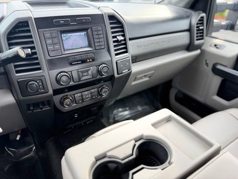 Used 2019 Ford F350 XL w/ STX Appearance Package AWD/4WD image 17