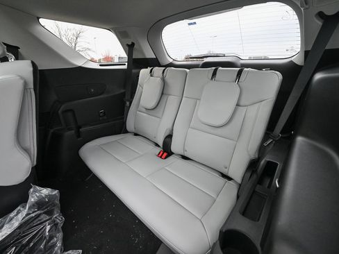 New 2026 Ford Explorer Platinum w/ LUX Leather Package image 21