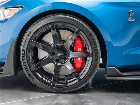 Used 2020 Ford Mustang Shelby GT500 w/ Technology Package RWD image 14