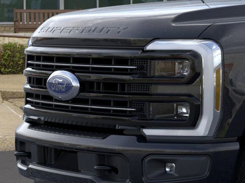 New 2025 Ford F250 Platinum image 17