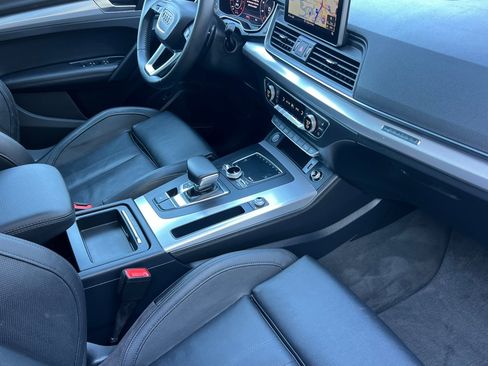 Used 2018 Audi Q5 Prestige w/ Prestige Package image 16