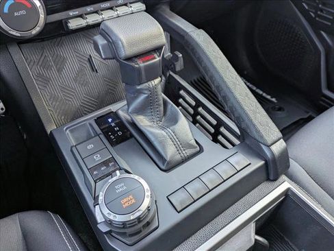 Used 2024 Toyota Tacoma TRD Sport image 12