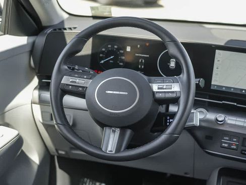 Used 2024 Hyundai Kona SEL FWD image 15