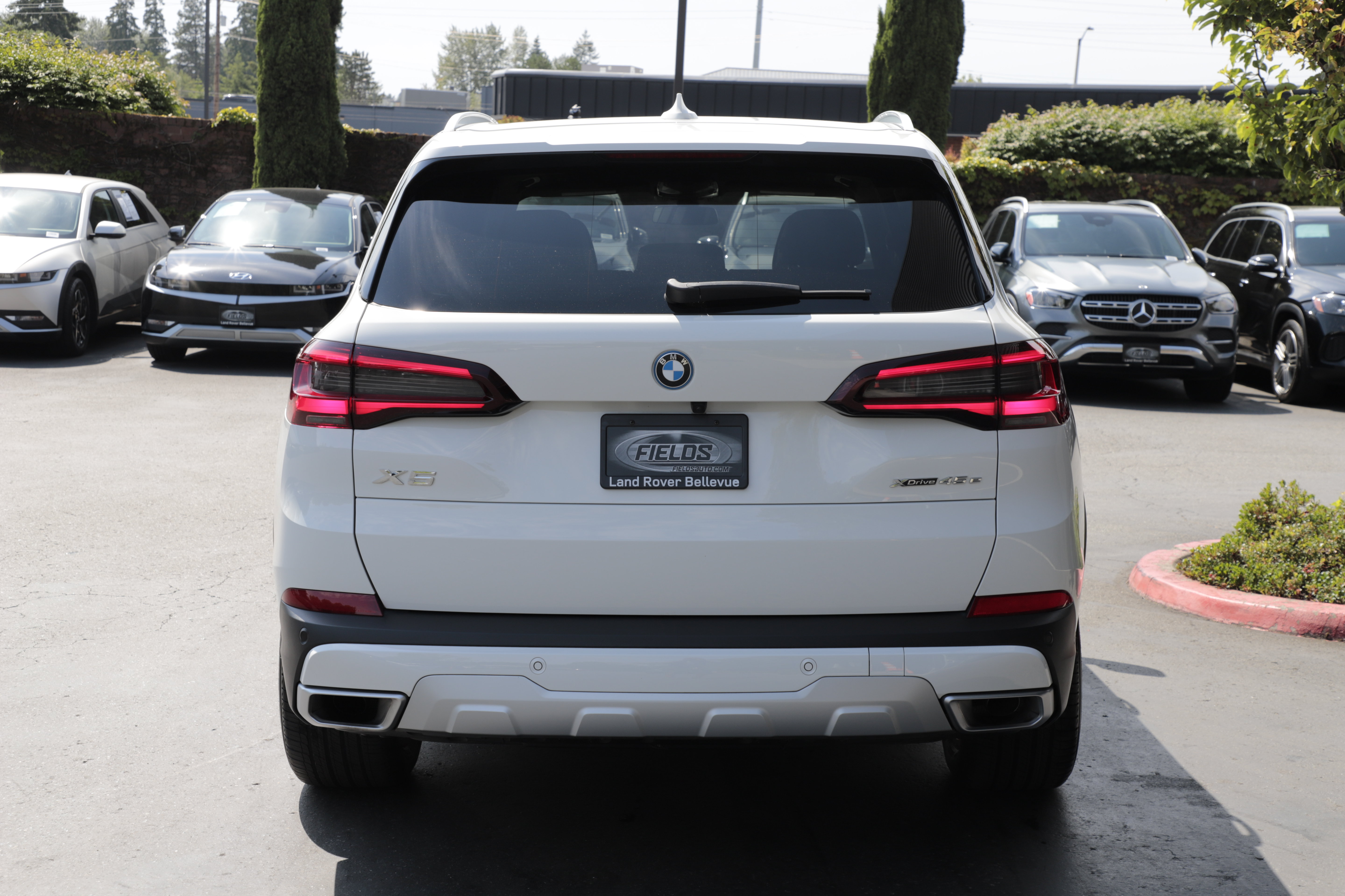 Used 2023 BMW X5 xDrive45e w/ Executive Package AWD/4WD image 9