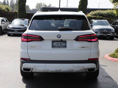 Used 2023 BMW X5 xDrive45e w/ Executive Package AWD/4WD image 9
