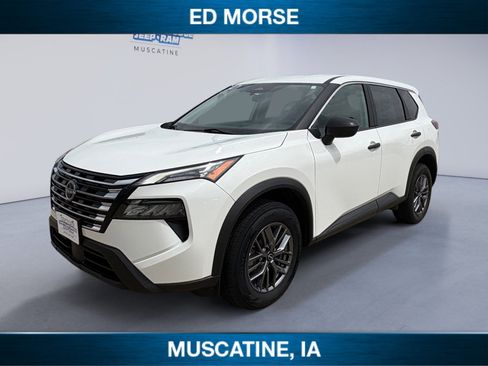 Used 2024 Nissan Rogue S AWD/4WD image 1