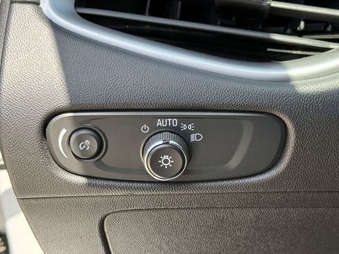 Used 2024 Chevrolet Malibu LT FWD image 24