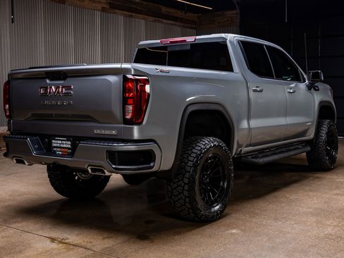 Used 2026 GMC Sierra 1500 Elevation w/ Preferred Package image 10