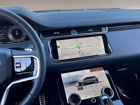 Certified 2023 Land Rover Range Rover Evoque R-Dynamic S image 9