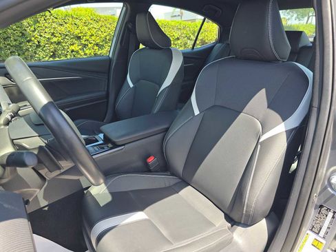 Certified 2025 Toyota Camry SE FWD image 23