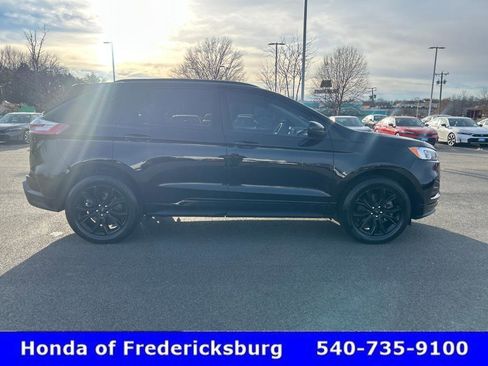 Used 2022 Ford Edge SE w/ Black Appearance Package image 7
