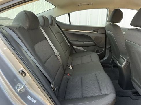 Used 2020 Hyundai Elantra SE w/ Cargo Package (C1) FWD image 28