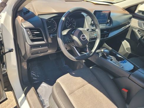 Certified 2023 Nissan Rogue SV FWD image 12
