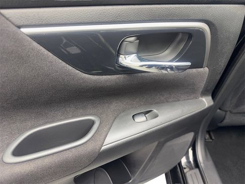 Used 2013 Nissan Altima 2.5 S image 38