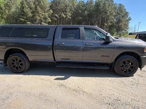 Used 2024 RAM 2500 Laramie w/ Night Edition image 7