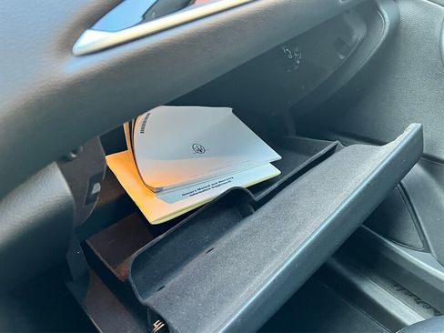 Used 2018 Maserati Levante image 45