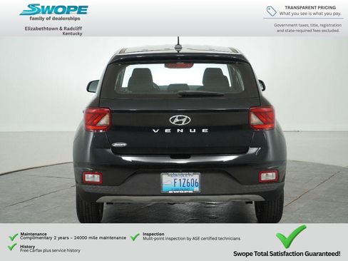 Certified 2023 Hyundai Venue SE w/ Cargo Package FWD image 4
