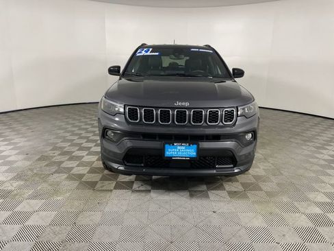 Used 2024 Jeep Compass Latitude image 26