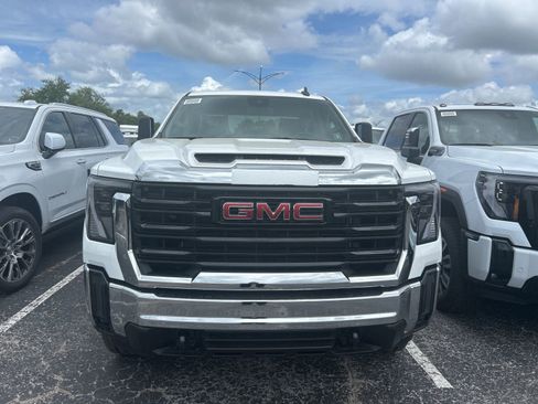 New 2026 GMC Sierra 2500 Pro image 2