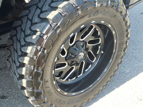 Used 2017 Ford F150 XLT AWD/4WD image 10