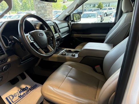 Used 2021 Ford Expedition Max XLT AWD/4WD image 2