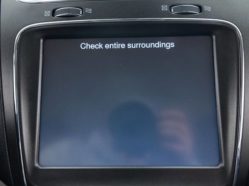 Used 2018 Dodge Journey Crossroad AWD/4WD image 34