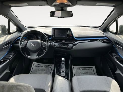 Used 2019 Toyota C-HR XLE image 10
