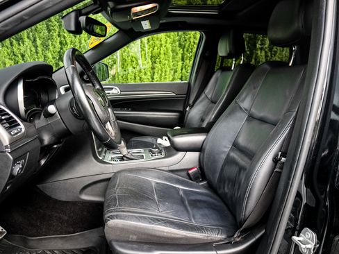 Used 2018 Jeep Grand Cherokee Limited AWD/4WD image 17