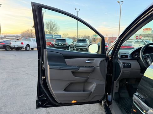 Used 2017 Honda Odyssey EX-L image 13