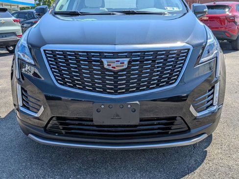 Certified 2023 Cadillac XT5 Premium Luxury w/ LPO, Floor Liner Package AWD/4WD image 2