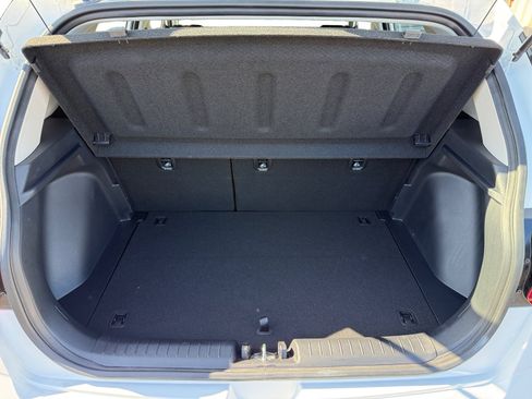 Certified 2025 Hyundai Venue SE FWD image 17