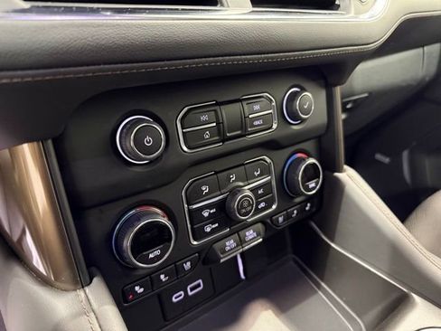 Used 2024 Chevrolet Tahoe High Country w/ Premium Package image 23