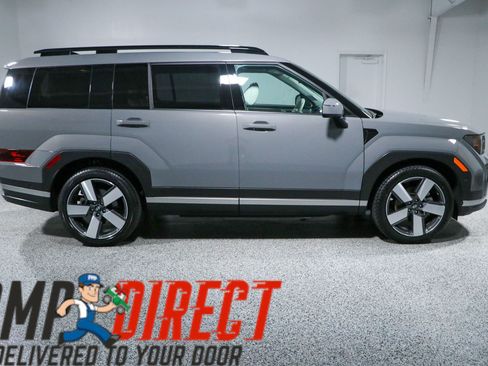 Used 2025 Hyundai Santa Fe Limited FWD image 6