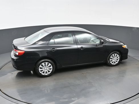 Used 2012 Toyota Corolla LE FWD image 36