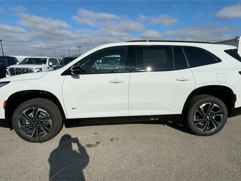 New 2026 Buick Enclave Sport Touring w/ Power Package image 5