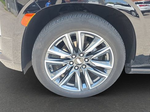 Used 2022 Cadillac Escalade ESV Sport Platinum AWD/4WD image 25