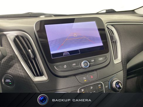 Used 2024 Chevrolet Malibu LT image 4