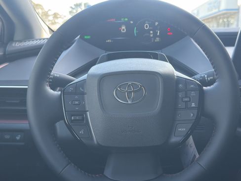 New 2026 Toyota Prius Plug-In Hybrid FWD image 25