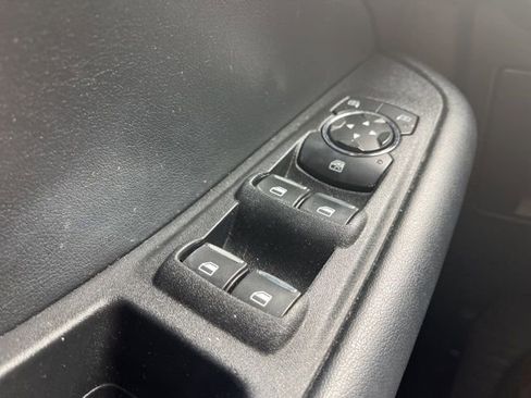 Used 2022 Ford Edge ST-Line image 16