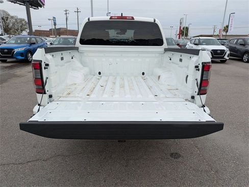 Used 2023 Nissan Frontier SV w/ Tow Package image 30